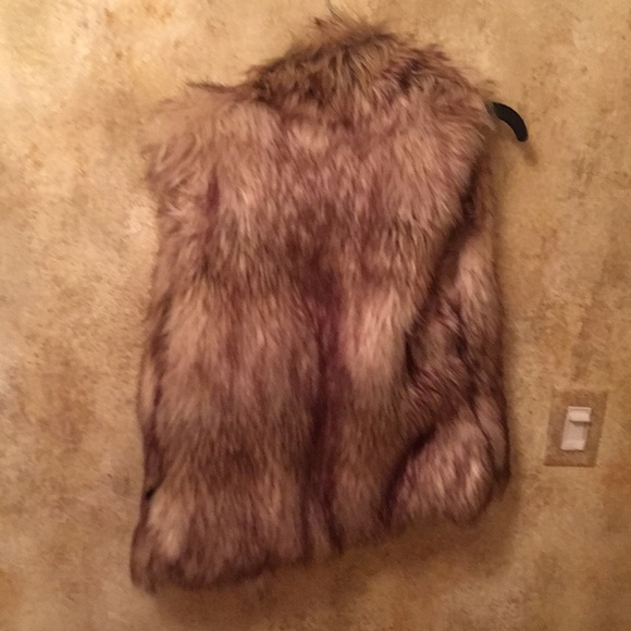 Faux-Fur Vest - Picture 2 of 4